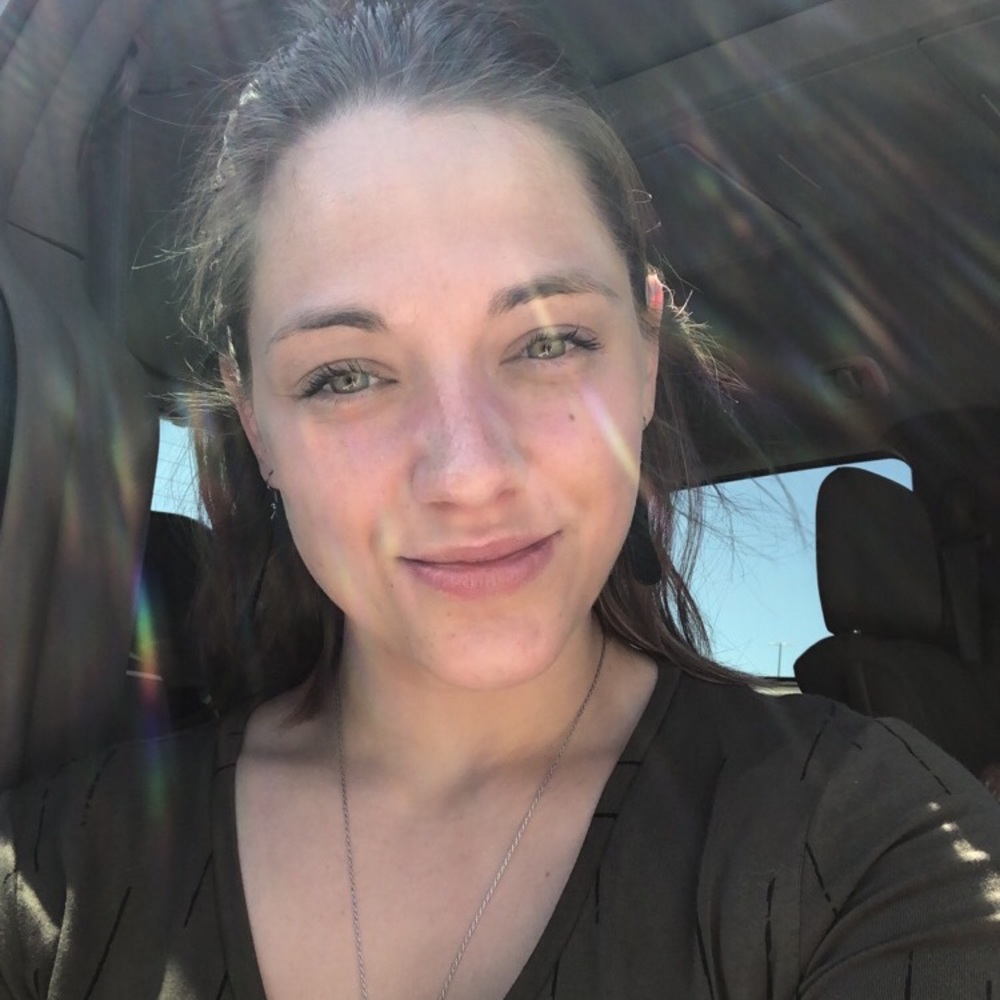 Meet your Posher, Nicole